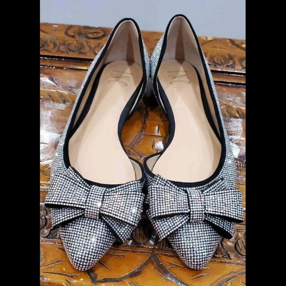 I.N.C. Maiyana Evening Bow Flats 9.5 M Excellent Condition Bling Sparkly Silver